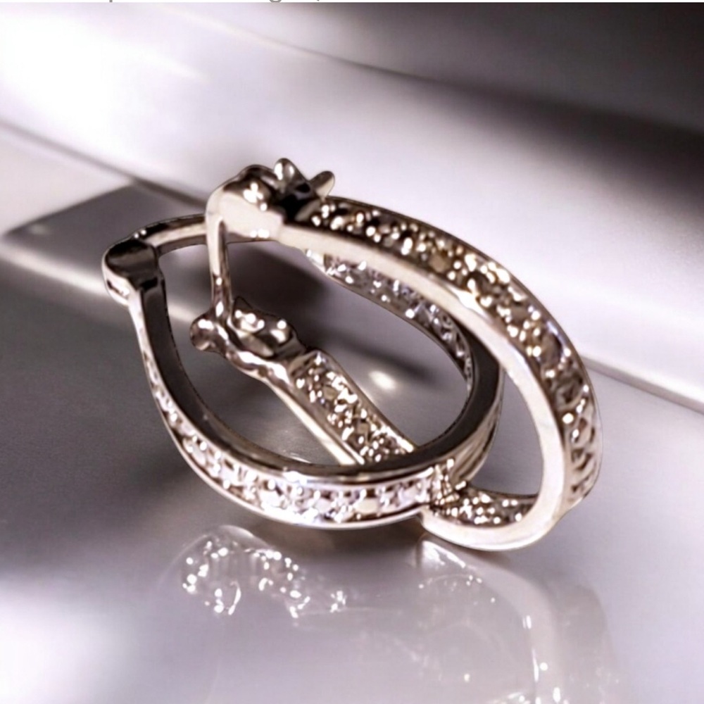 Ross-Simons RSE 925 Sterling Silver Diamond Style Classic Hoop Latch Earrings